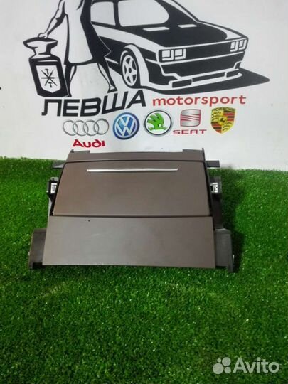 Прикуриватель задний Audi A8 4H0864051