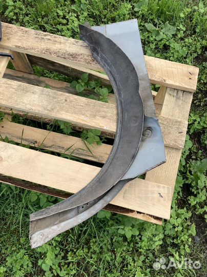 Арка заднего левого крыла ауди 100 C 4