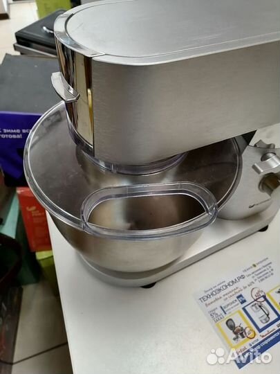 Планетарный миксер Kitfort KT-1349