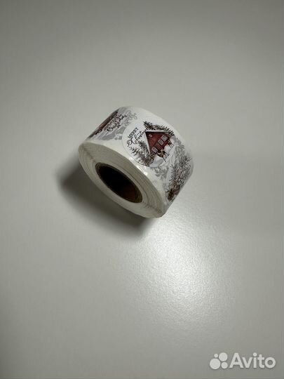 Новогодние наклейки стикеры круглые, рулон 500 шт