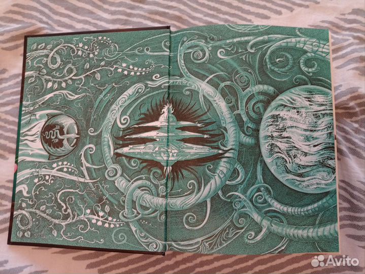 Книга Мы остаемся свободными