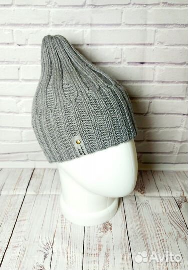 Шапка женская вязаная ручная работа