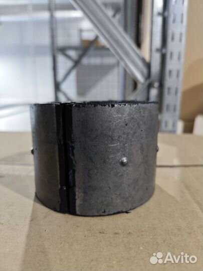 Втулки коренные заднего стабилизатора WG9925688210