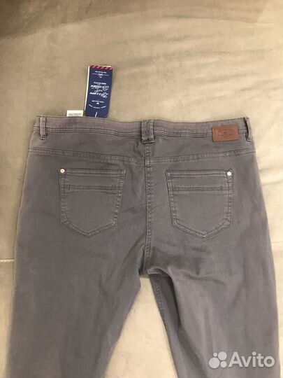 Джинсы женские