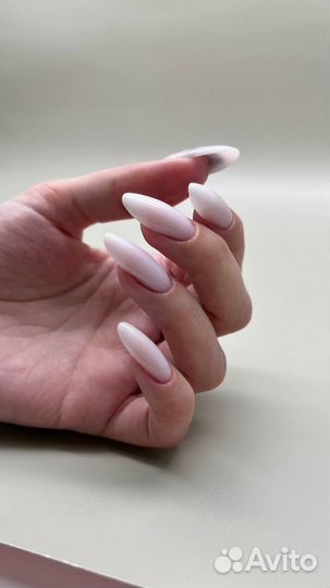 Маникюр,педикюр