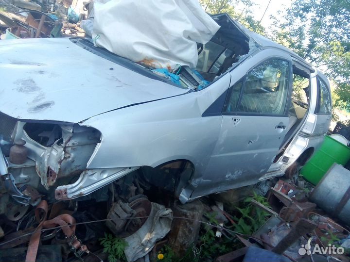 Nissan Liberty 1998 в разбор