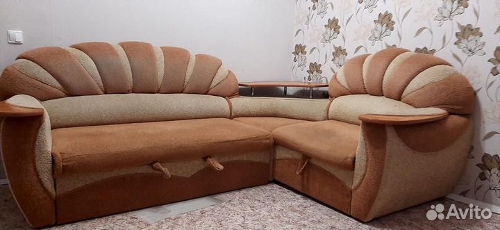 Большой угловой диван раскладной бу