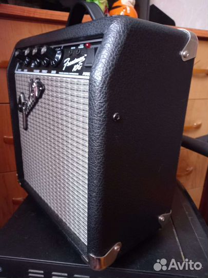 Гитарный комбоусилитель Fender Frontman 10G