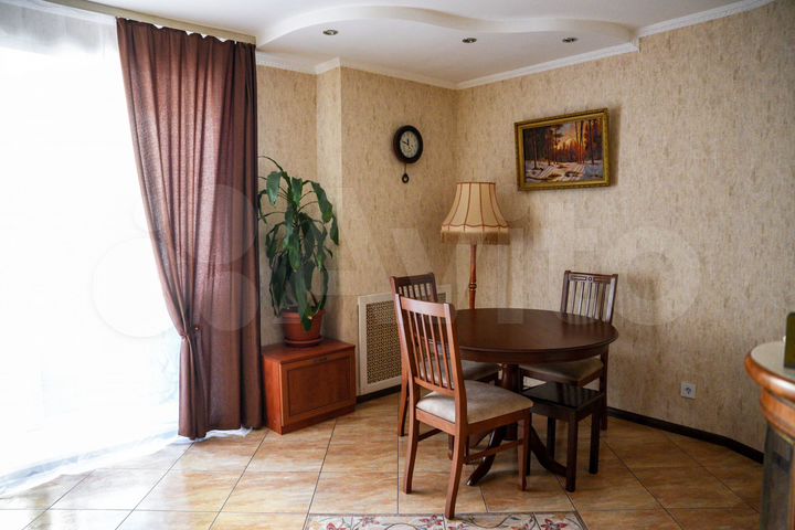 4-к. квартира, 132 м², 5/6 эт.