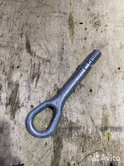 Крюк буксировочный Mercedes-Benz Clk-Class C209