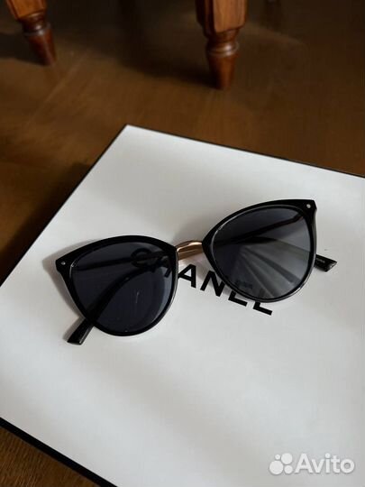 Солнцезащитные очки mango