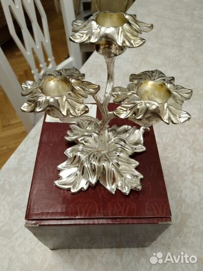 Старинный подсвечник