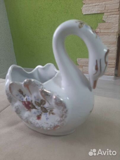 Ваза лебедь