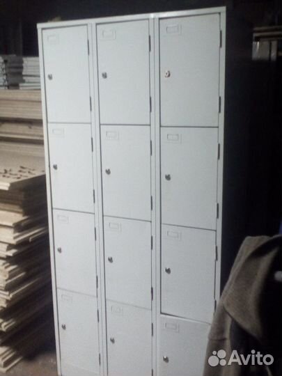 Шкафы для сумок (Сумочница)