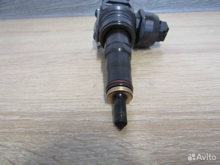 Форсунка топливная Фольксваген Туарег 5.0 BLE