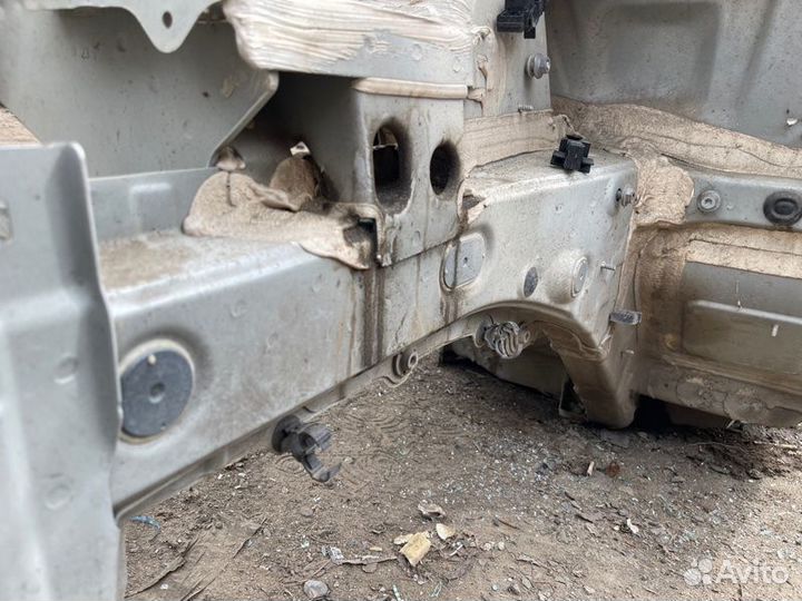 Четверть передняя правая Renault Kaptur