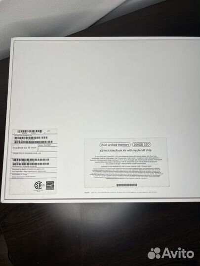 Macbook air 13 2020 8/256