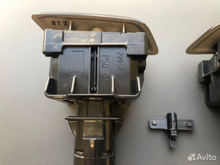 Форсунка омывателя фары Lexus RX 2012-2014