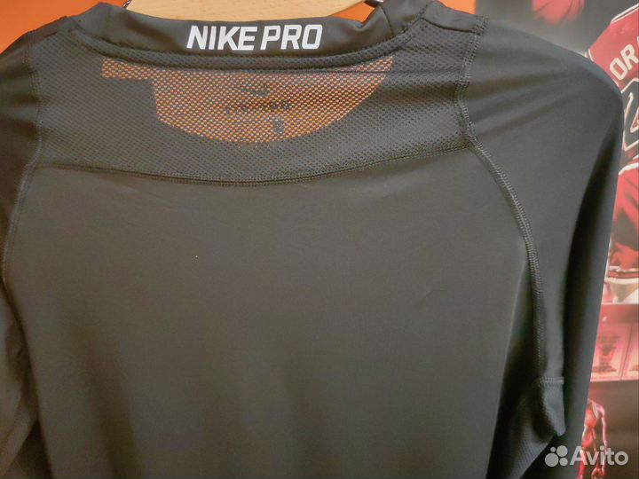 Компрессионный лонгслив Nike Pro Dri-Fit