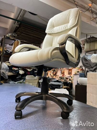 Компьютерное кресло