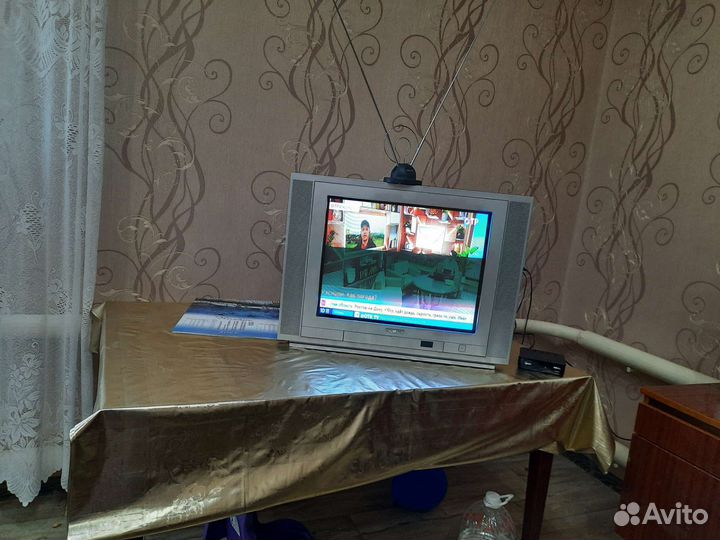 Телевизор с приставкои