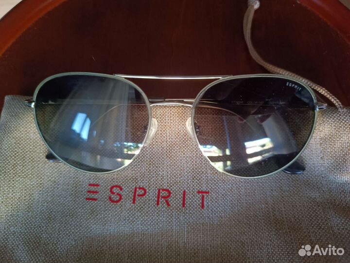 Солнцезащитные очки Esprit