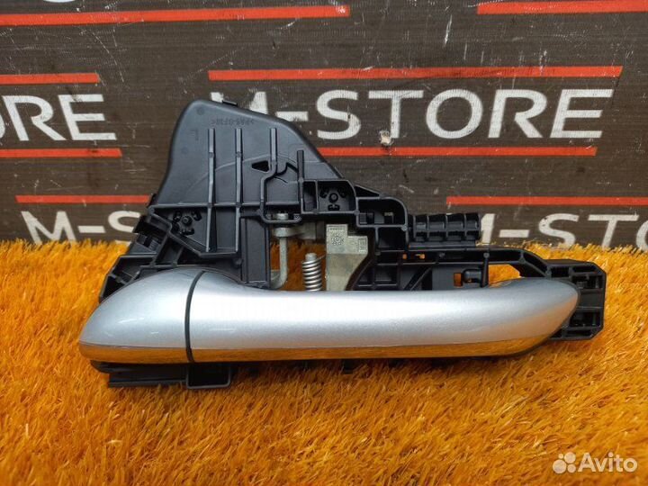 Ручка двери внешняя задняя левая Mercedes-Benz