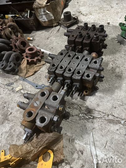 Гидрораспределитель на К-704