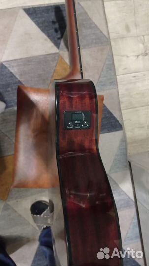 Электрокустическая гитара ibanez