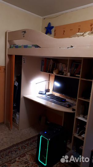 Детская мебель стол кровать шкаф