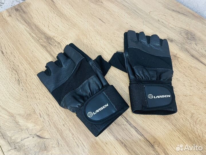 Перчатки без пальцев кожа