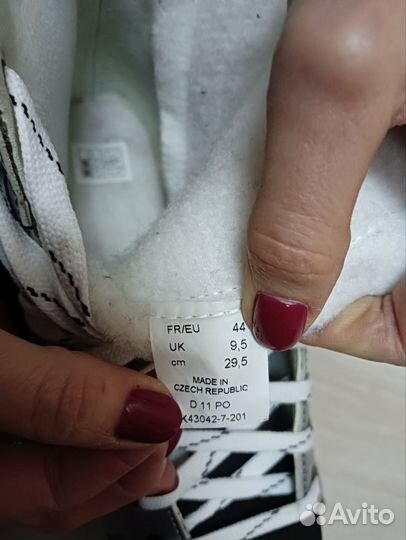 Коньки хоккейные 44 размер новые