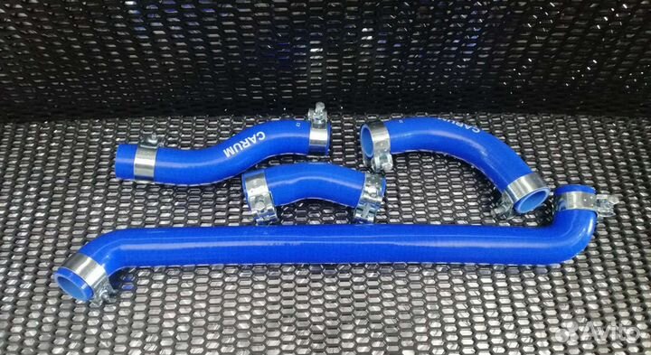 Патрубки силикон р-ра 21213-21214 нива с хомутами