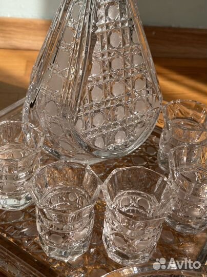 Хрустальный набор рюмок с графином