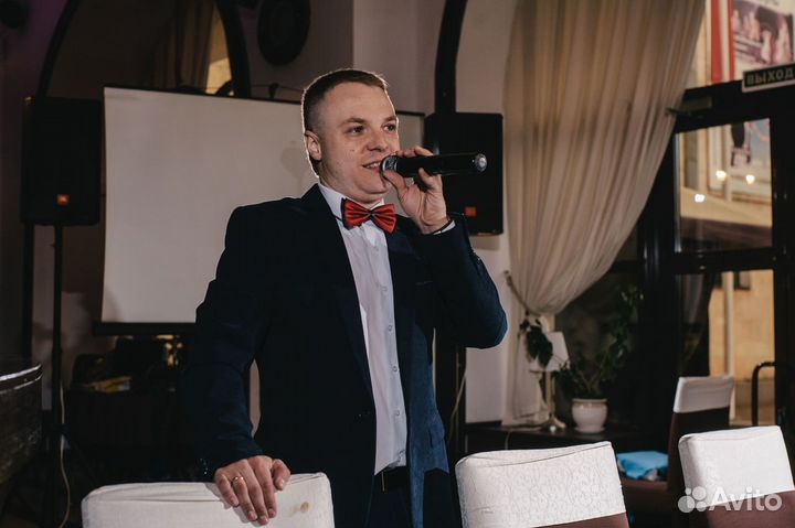 Ведущий и Ди-джей