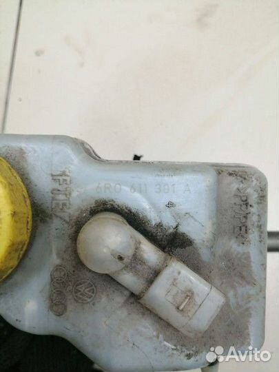 Главный тормозной цилиндр Skoda Fabia