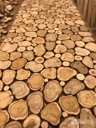 Панно из можжевельника