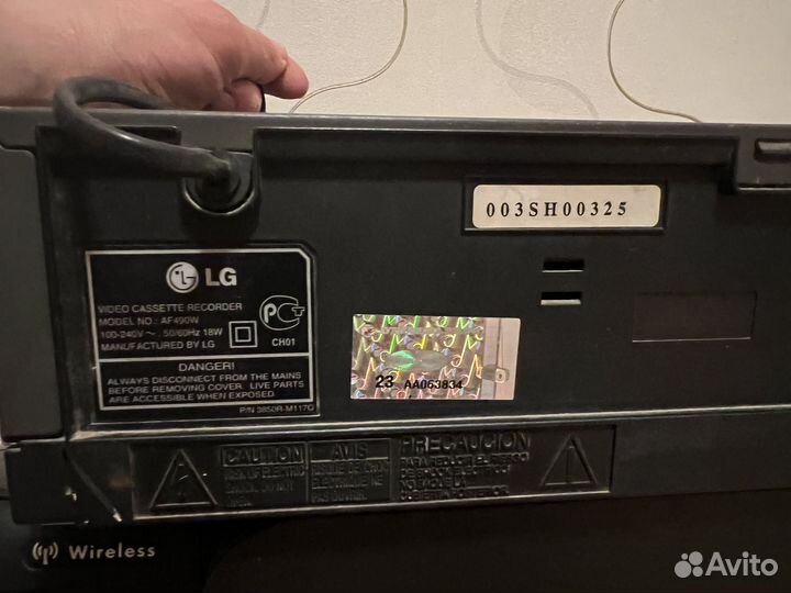 Видеомагнитофон LG