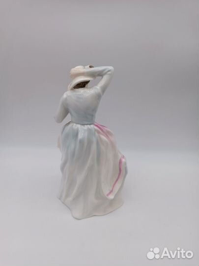 Фигура Royal Doulton Veronica высота 22 см 1989