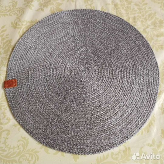 Наборы сервировочных салфеток и корзин