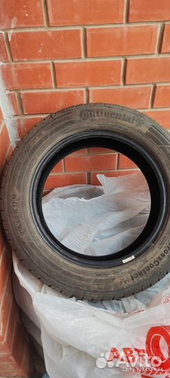 Continental ContiCrossContact LX2 215/60 R17