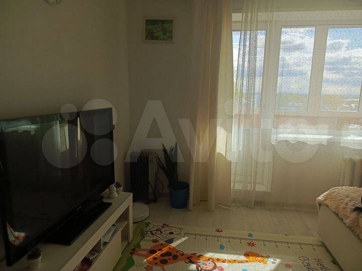 2-к. квартира, 52 м², 4/9 эт.