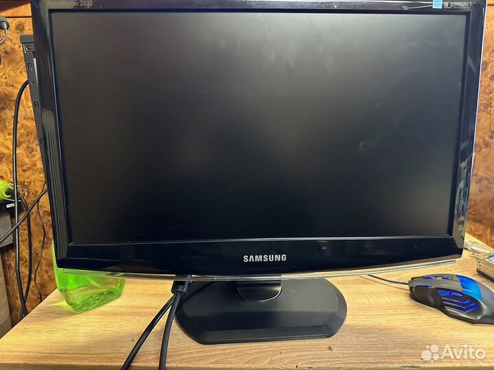 Отличный монитор 20