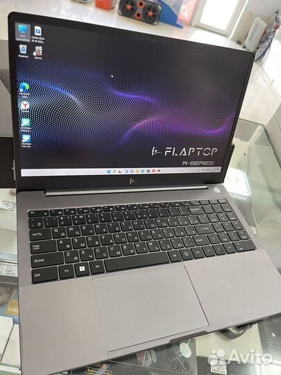 Ноутбук Flaptoop Razen 3 5400/8Gb новый