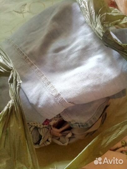 Отдам бесплатно женские вещи пакетом