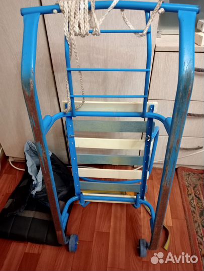 Детские санки на колесах