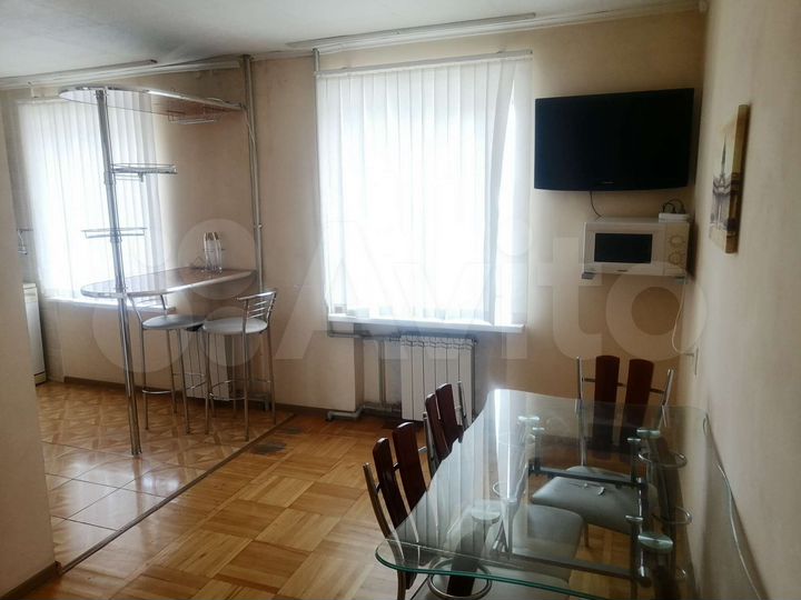 3-к. квартира, 80 м², 8/9 эт.
