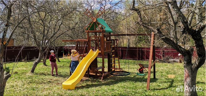 Детская площадка с установкой