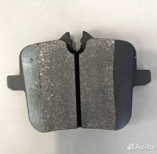 Колодки тормозные BMW F13 G11 новые