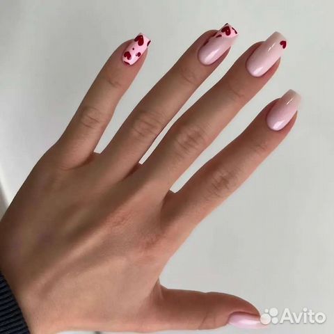 Мастер маникюра и педикюра